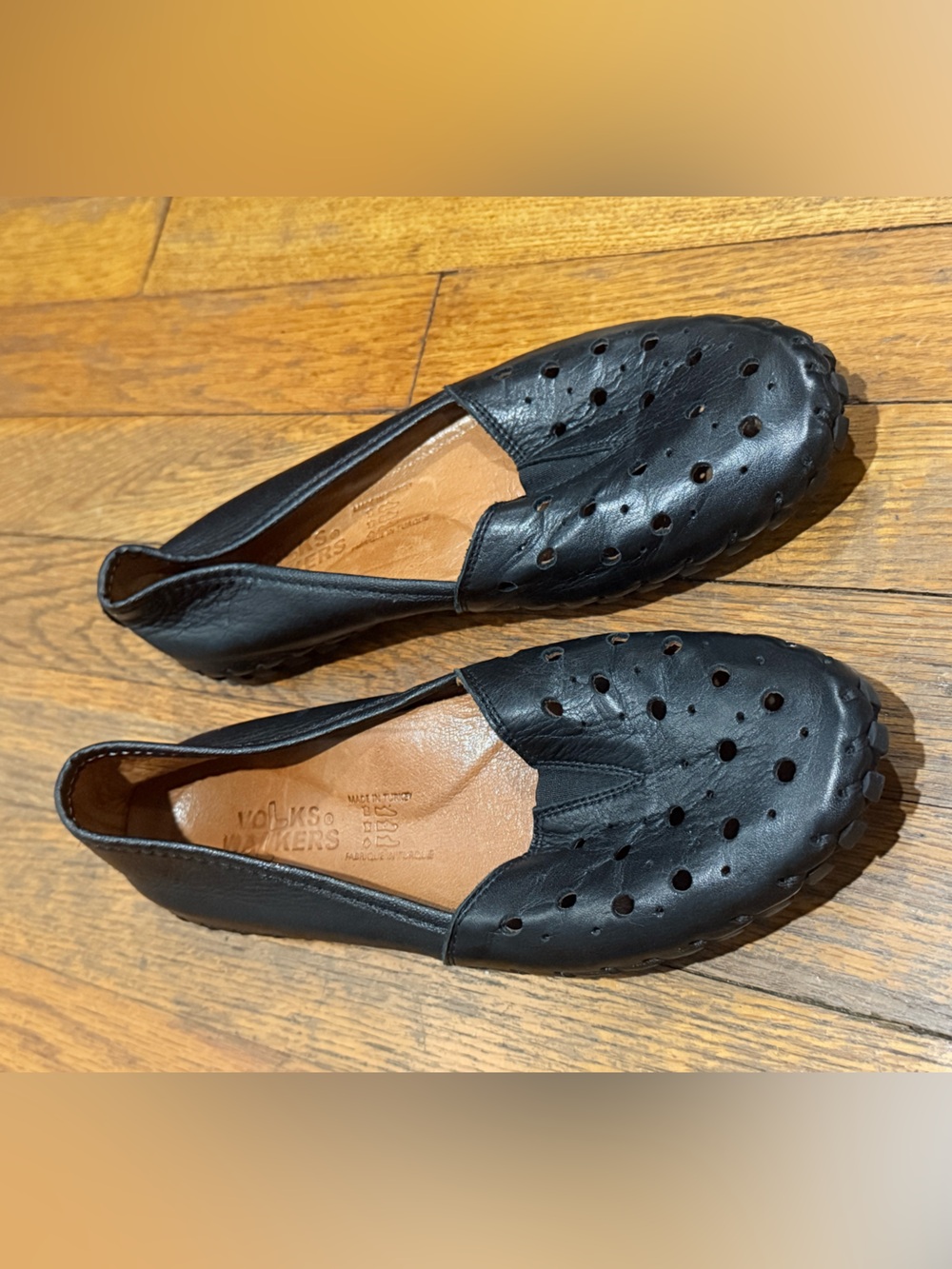 Volks Walkers GIULIA Leather Loafers 39 8 Black Laser Cut Flats Handmade